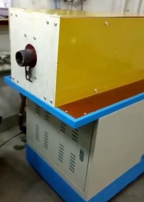 Four de fonte d'induction électrique de 100 kilowatts avec de fréquence moyenne