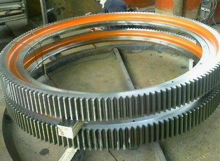 La demi-structure et la couronne dentée de broyeur à plaques de type Y pour le broyeur à boulets