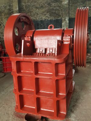 Milieu en pierre et machine concasseuse fine de broyeur de mâchoire avec la capacité de produit de 21 t/h